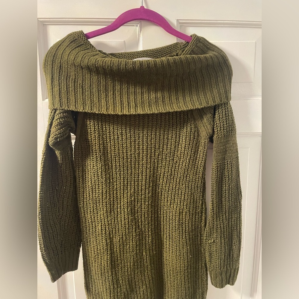 Circle T Olive Off-Shoulder Sweater - Picture 3 of 6